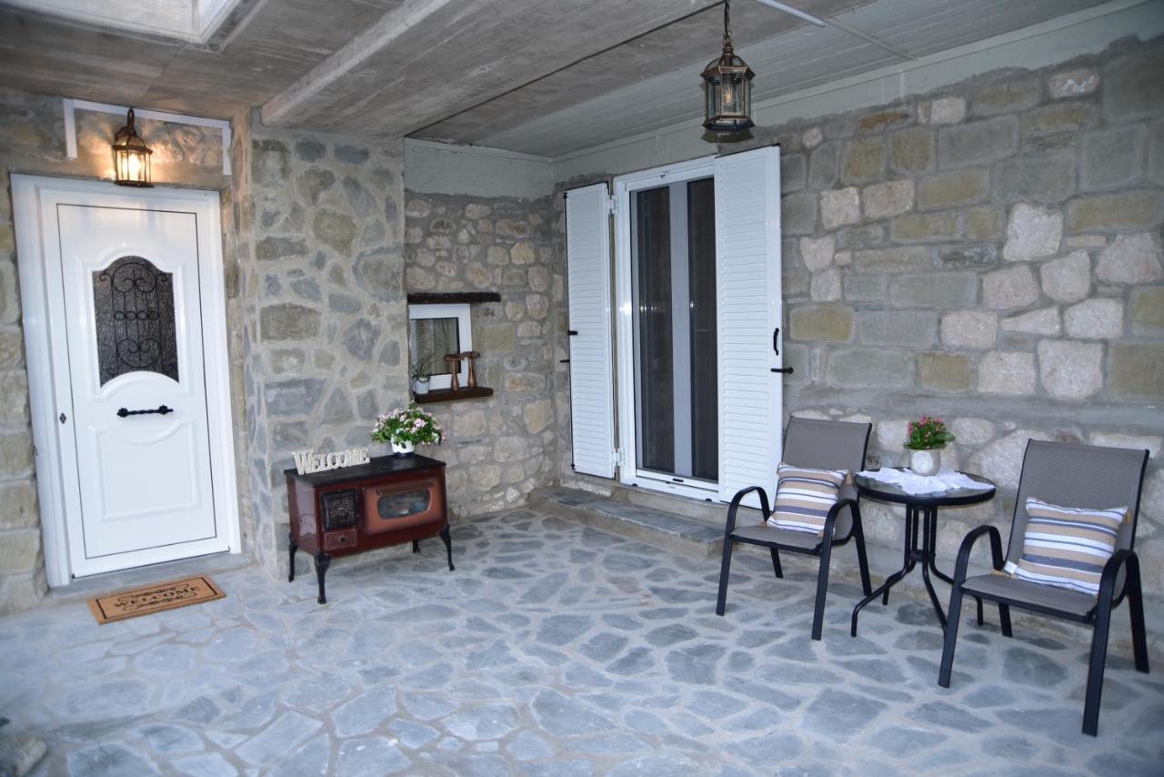 Elen'S Suites Pramanta Exterior photo